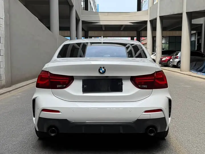 BMW 1 Series 2023 2023款 120i M运动曜夜版