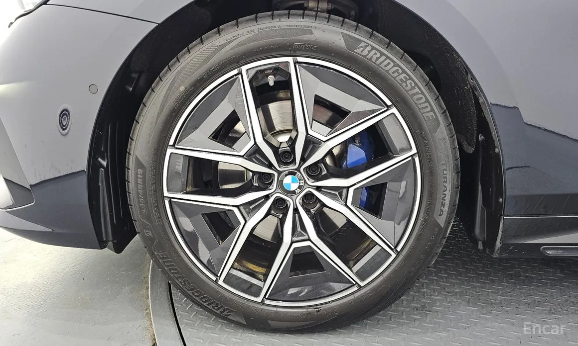 BMW 5 Series 2023 520i M Sport