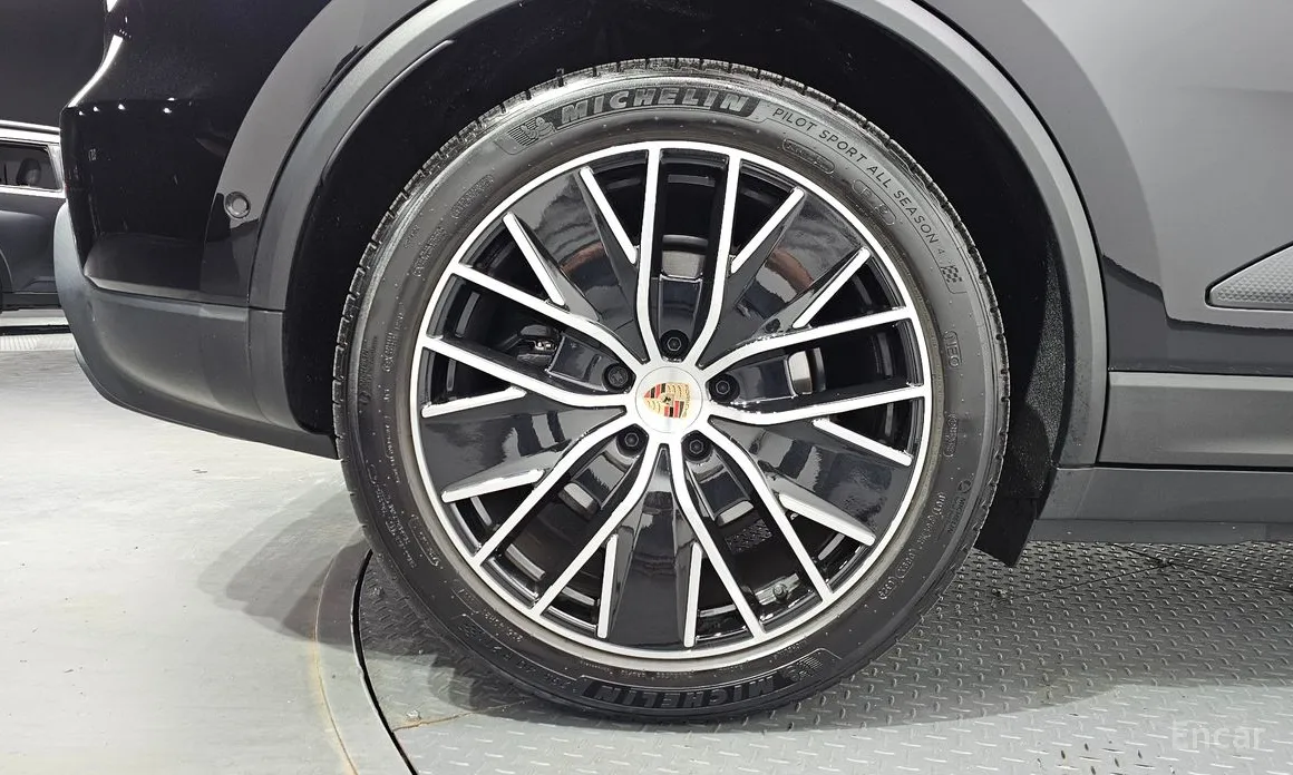 Porsche Macan 2024 Base 4