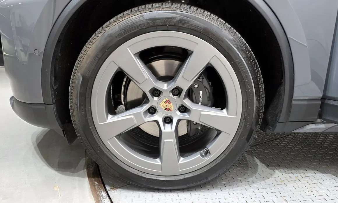 Porsche Macan 2024 Base 4