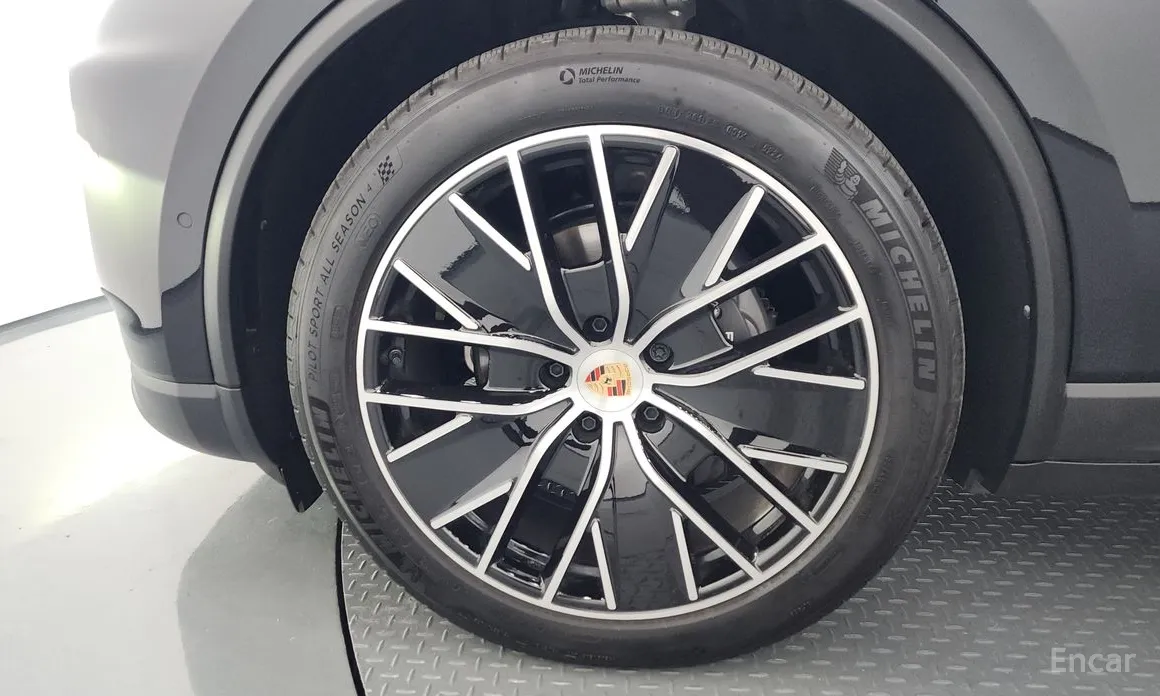 Porsche Macan 2024 Base 4