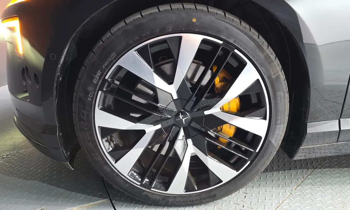 Polestar 4 2024 Long Range Duel Moter