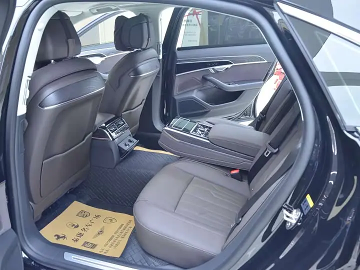 Audi A8 2026 2026款 A8L 45 TFSI quattro 豪华型