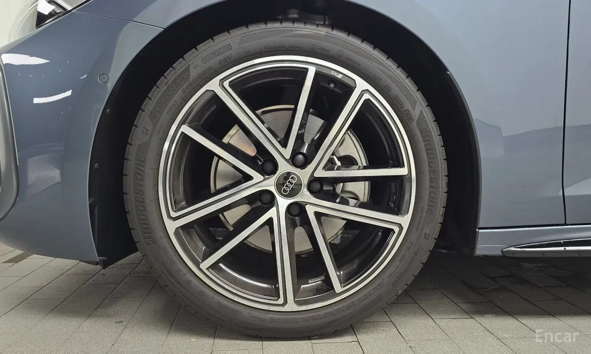 Audi A5 2025 40 TFSI Quattro S Line