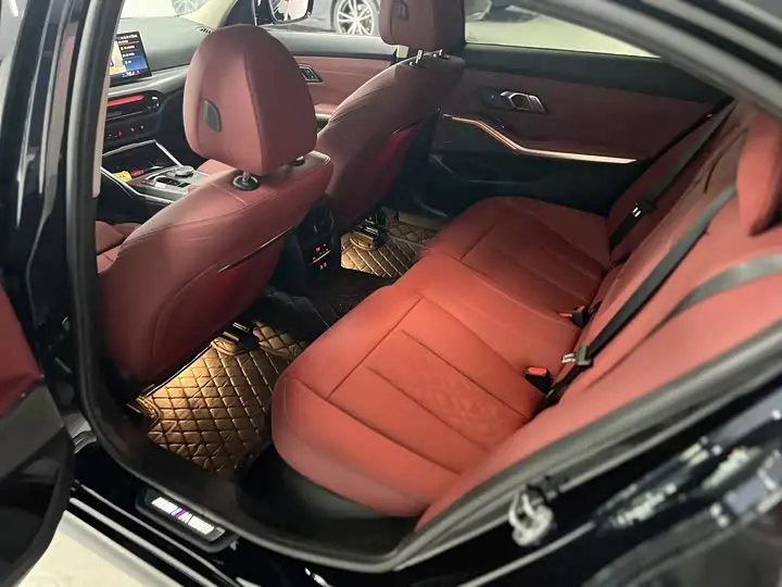 BMW 3 Series 2026 2026款 330Li M运动曜夜套装