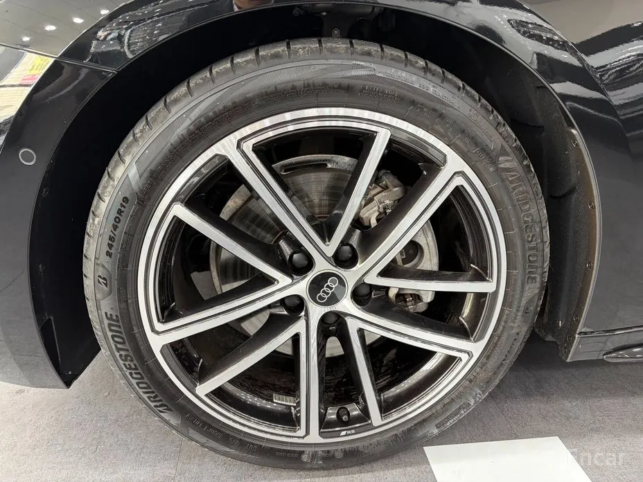 Audi A5 2025 40 TFSI Quattro S Line