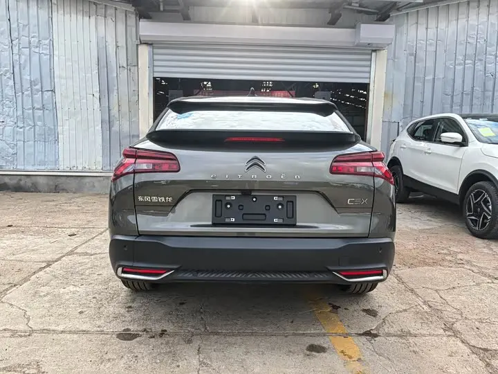 Citroen C5 X 2025 2025款 1.6T 海外版