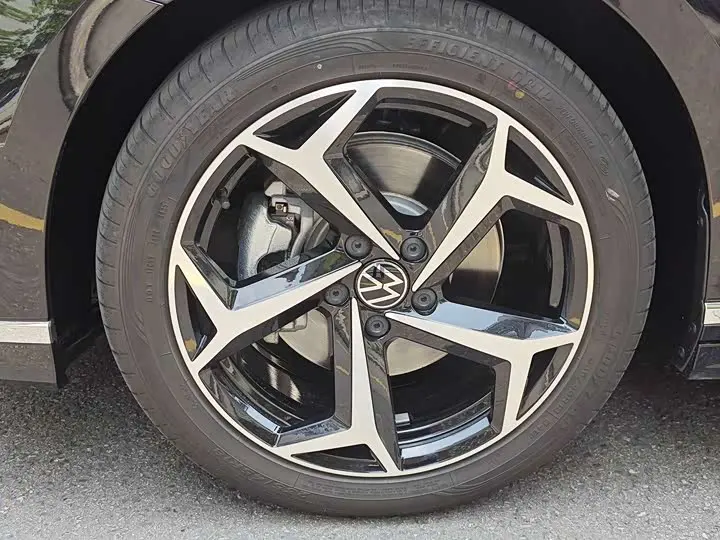 Volkswagen Magotan 2026 2026款 3000万辆甄选款 380TSI DSG豪华型