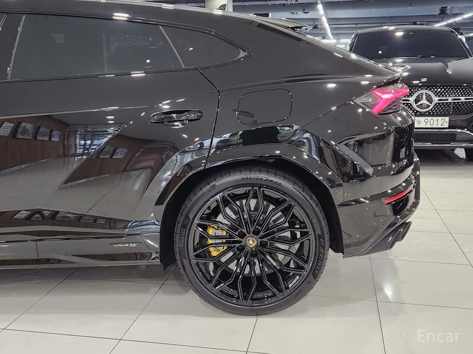 Lamborghini Urus 2018 4.0 V8 SE