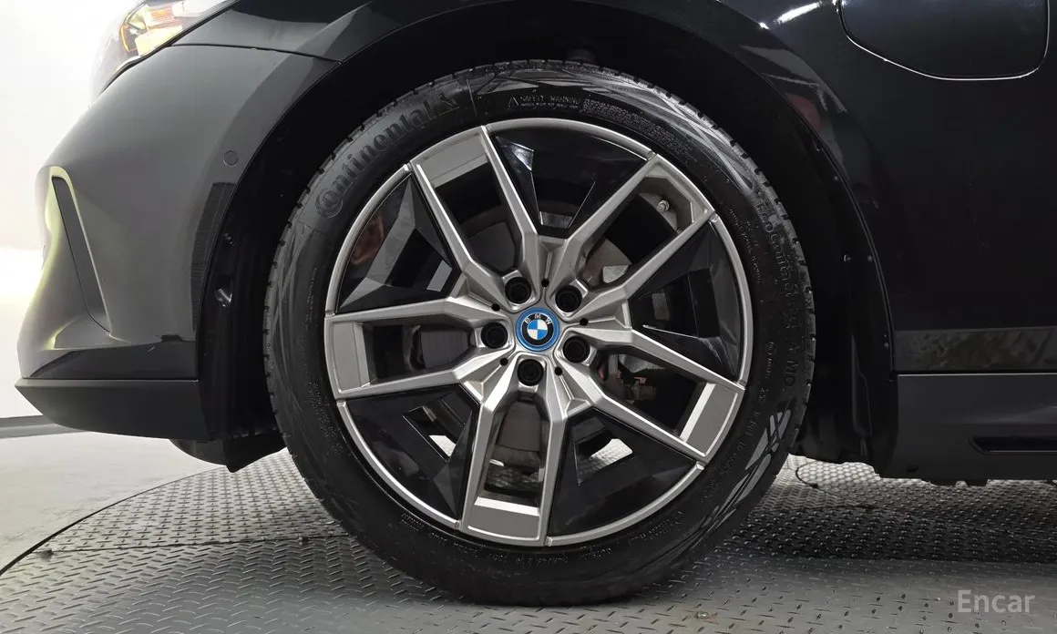 BMW 5 Series 2023 530e
