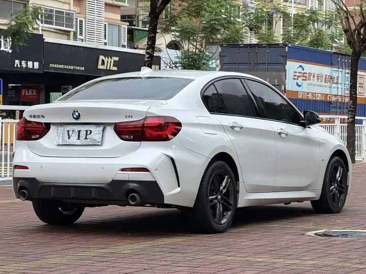 BMW 1 Series 2023 2023款 120i M运动曜熠版