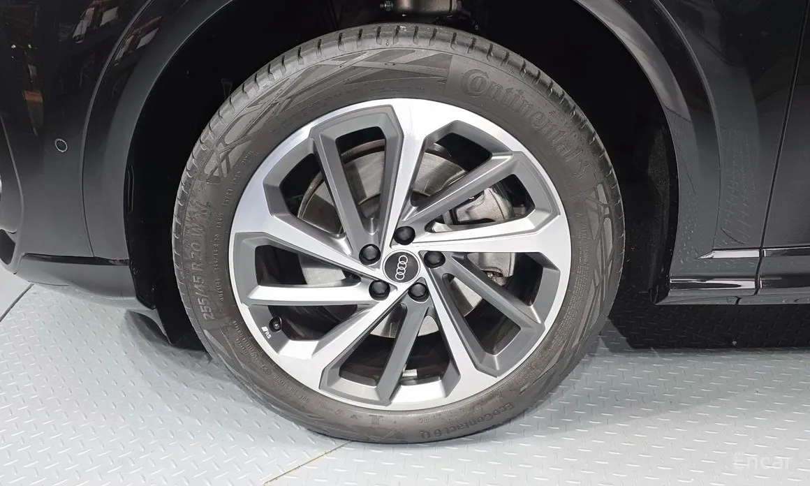 Audi Q5 2025 40 TDI Quattro S Line Sportback