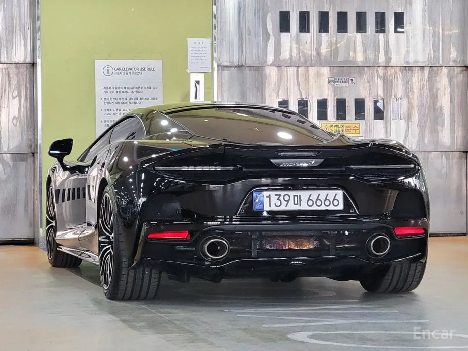 McLaren GT 2019 4.0