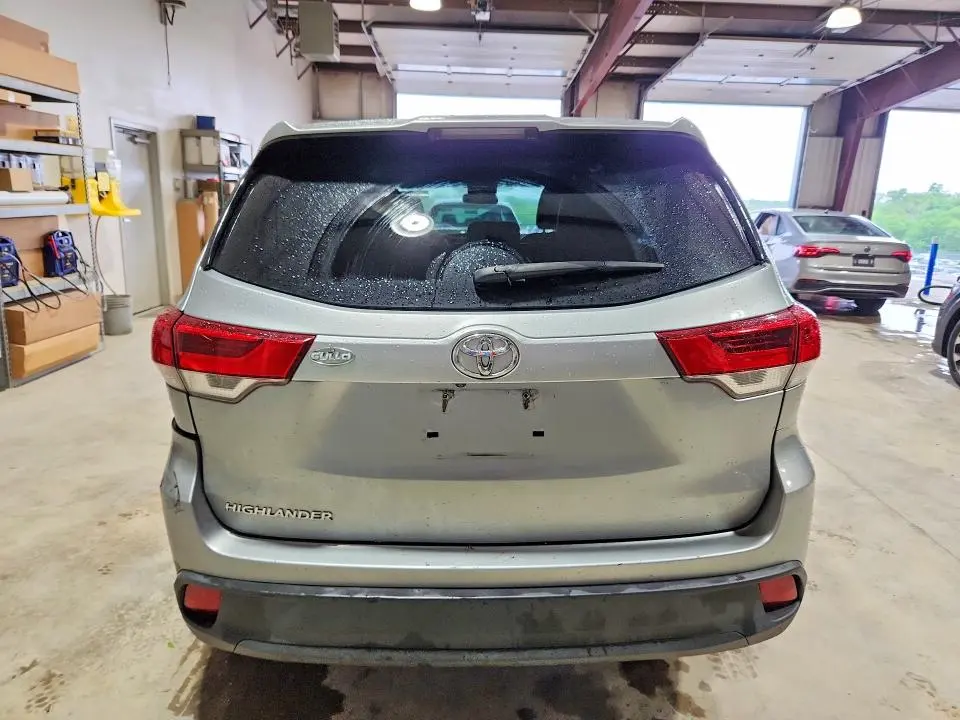 TOYOTA HIGHLANDER 2018 VIN 5TDZARFH0JS035819
