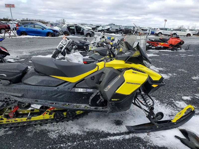 SKI-DOO RENEGADE 2022