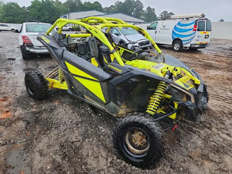 CAN-AM SIDEBYSIDE 2020