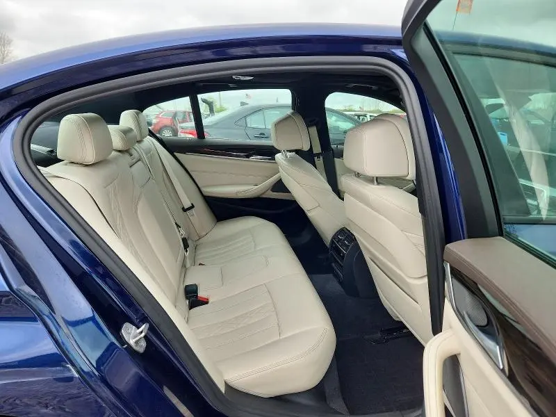 BMW 5 SERIES 2018 VIN WBAJA7C58JWA73178