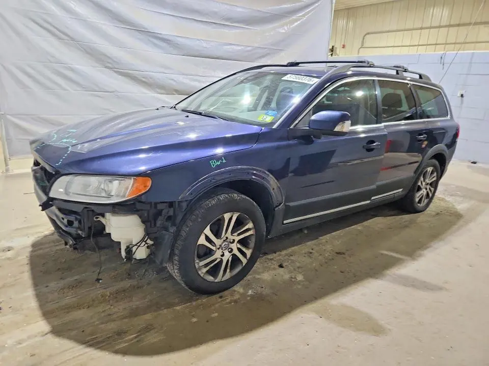2015 VOLVO XC70