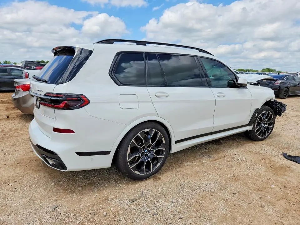 BMW X7 2026 VIN 5UX23EM03T9218133