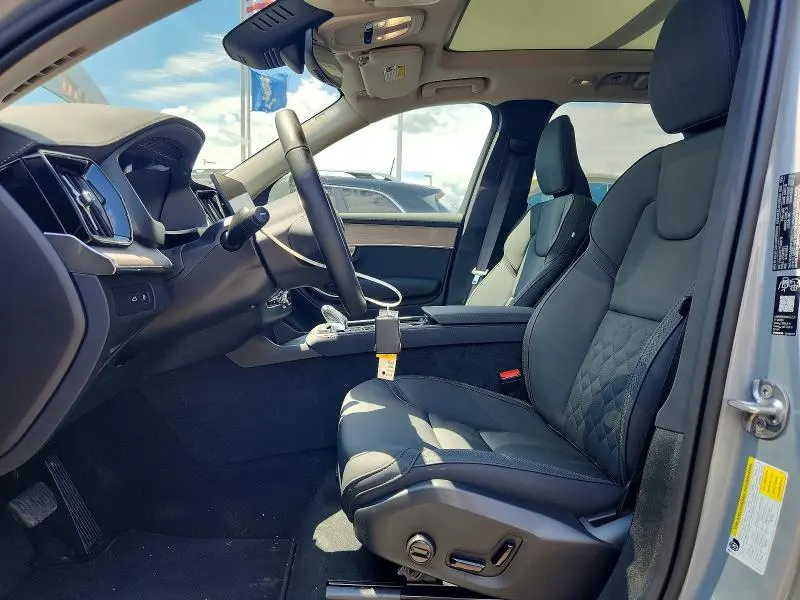 VOLVO XC90 2026 VIN YV4H60PE7T1495716