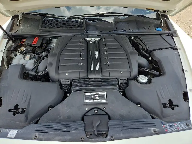 BENTLEY ALL OTHER 2018 VIN SJAAC2ZV0JC018473