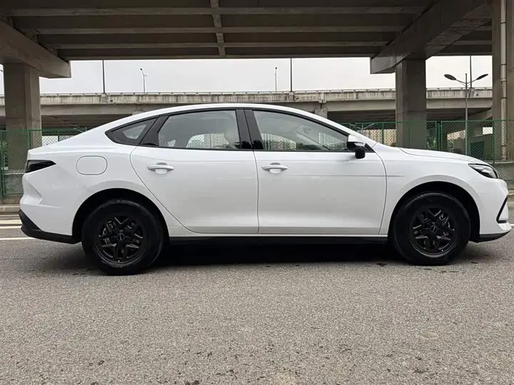 BYD Seal 05 DM-i Hybrid 2026 2026款 DM-i 128KM豪华型