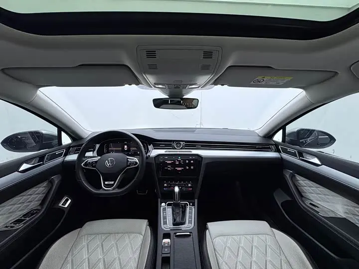 Volkswagen Magotan 2024 2024款 200万辆众享款 330TSI DSG豪华型