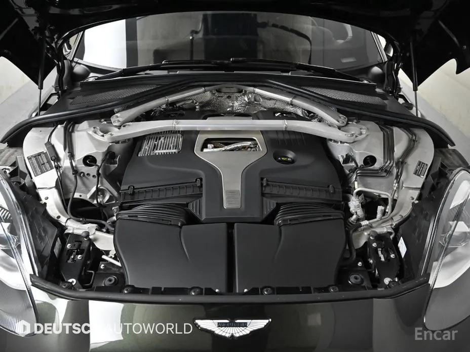 Aston Martin DBX 2020 4.0 V8 707