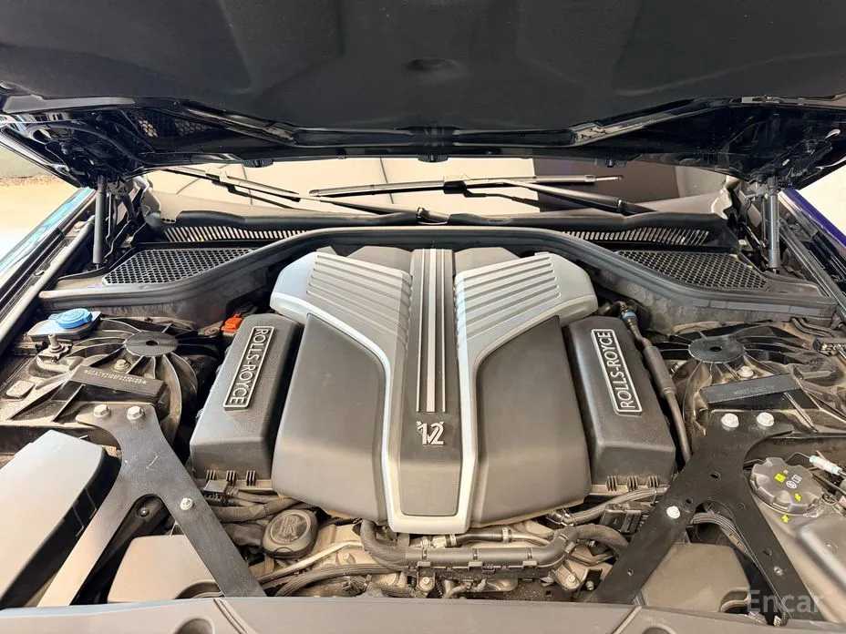 Rolls-Royce Ghost 2020 6.7 EWB V12