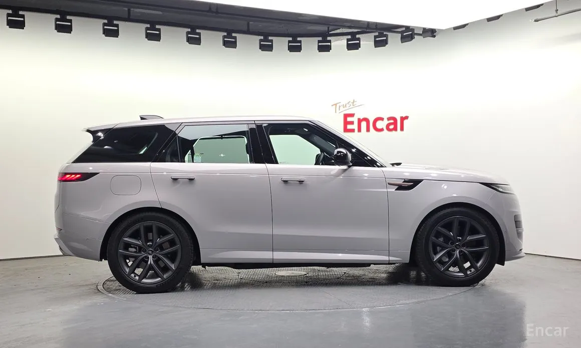 Land Rover Range Rover Sport 2022 P550E Dynamic HSE