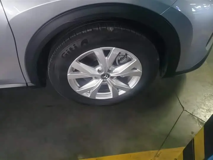 Citroen C5 X 2025 2025款 1.6T 海外版