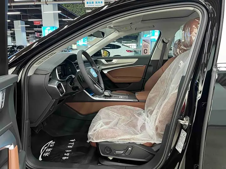 Audi A6L 2026 2026款 45 TFSI 臻选动感型