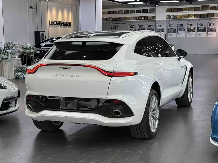 Aston Martin DBX 2023 2023款 3.0T STRAIGHT-SIX