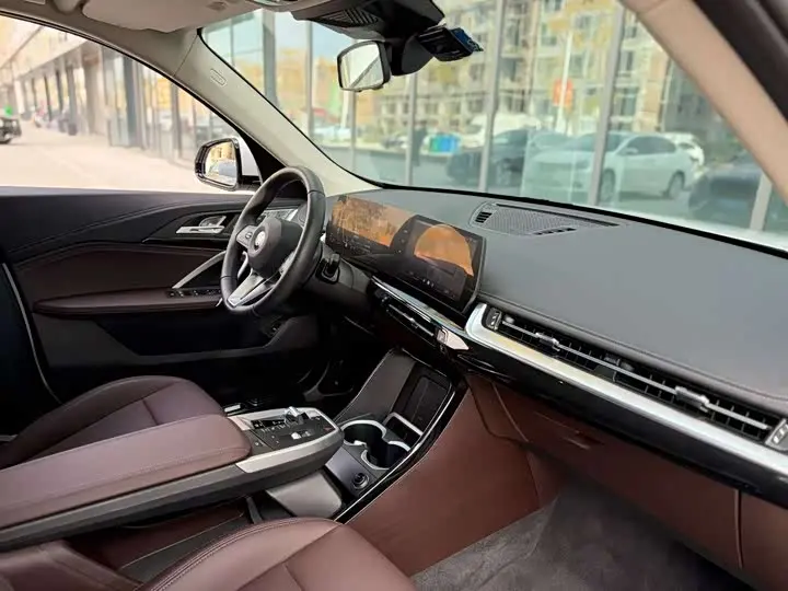 BMW X1 2025 2025款 sDrive25Li X设计套装