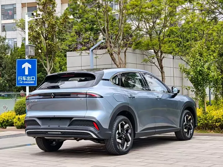 Baojun Yunhai 2026 2026款 140km 插混标准版