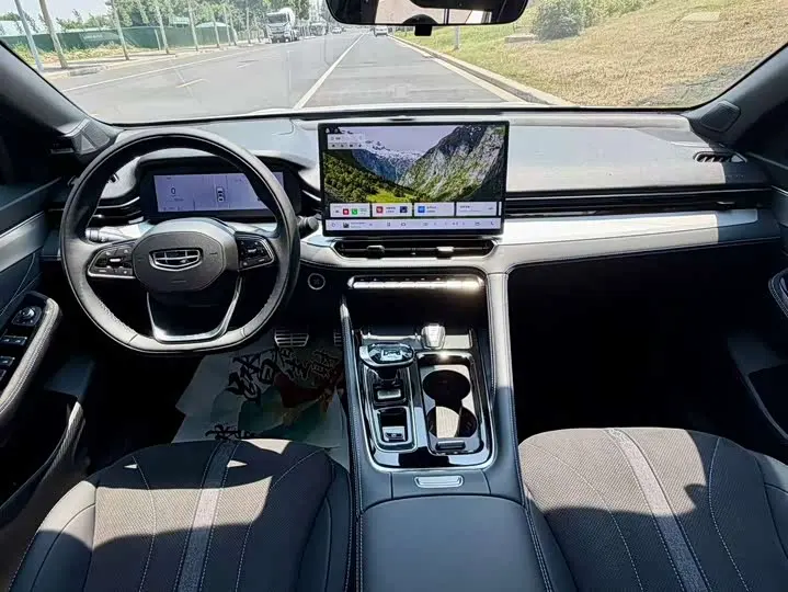 Geely Preface 2026 2026款 东方曜 2.0TD 揽星版