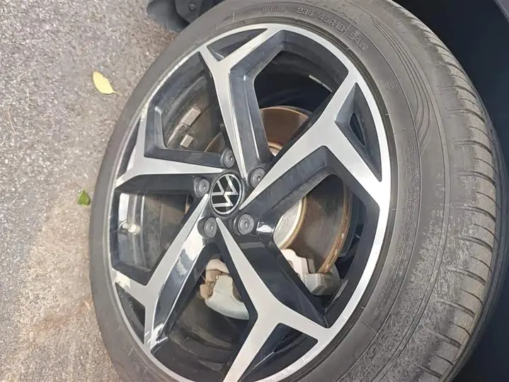 Фото 6 - Volkswagen Magotan