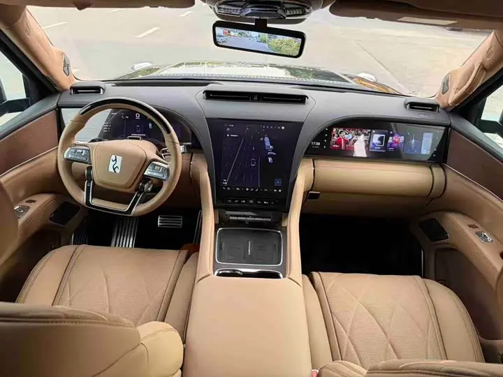BYD Yangwang U8 2025 2025款 鼎世版