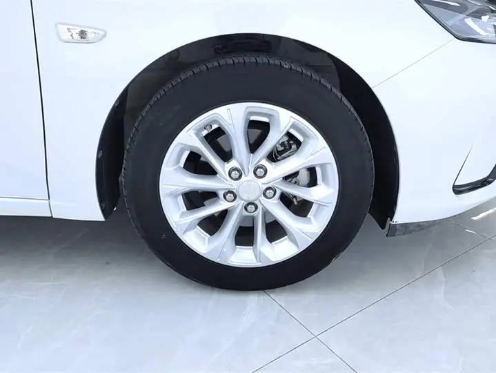 Chevrolet Monza 2024 2024款 1.5L 双离合悦享版