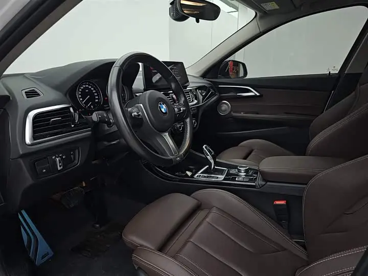 BMW 1 Series 2023 2023款 125i M运动曜夜版
