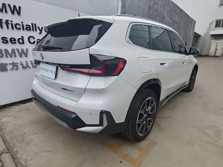BMW X1 2025 2025款 sDrive25Li X设计套装