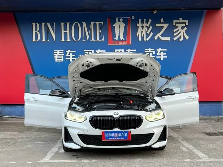 BMW 1 Series 2023 2023款 125i M运动曜夜版