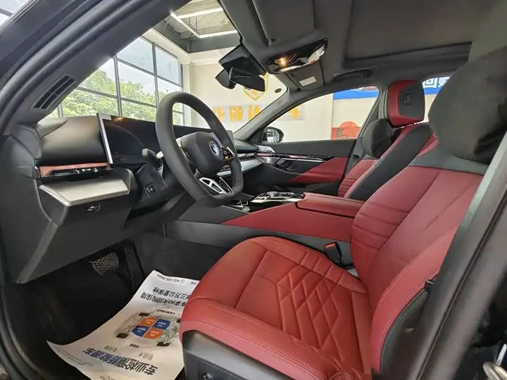 BMW 5 Series 2026 2026款 530Li 领先型 M运动套装
