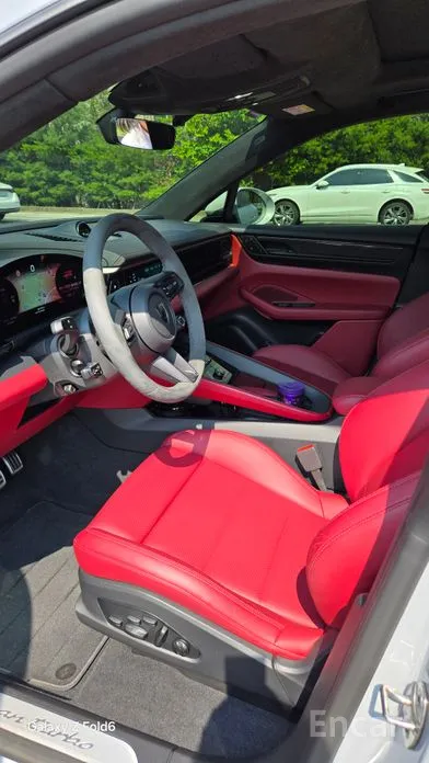 Porsche Macan 2024 Turbo