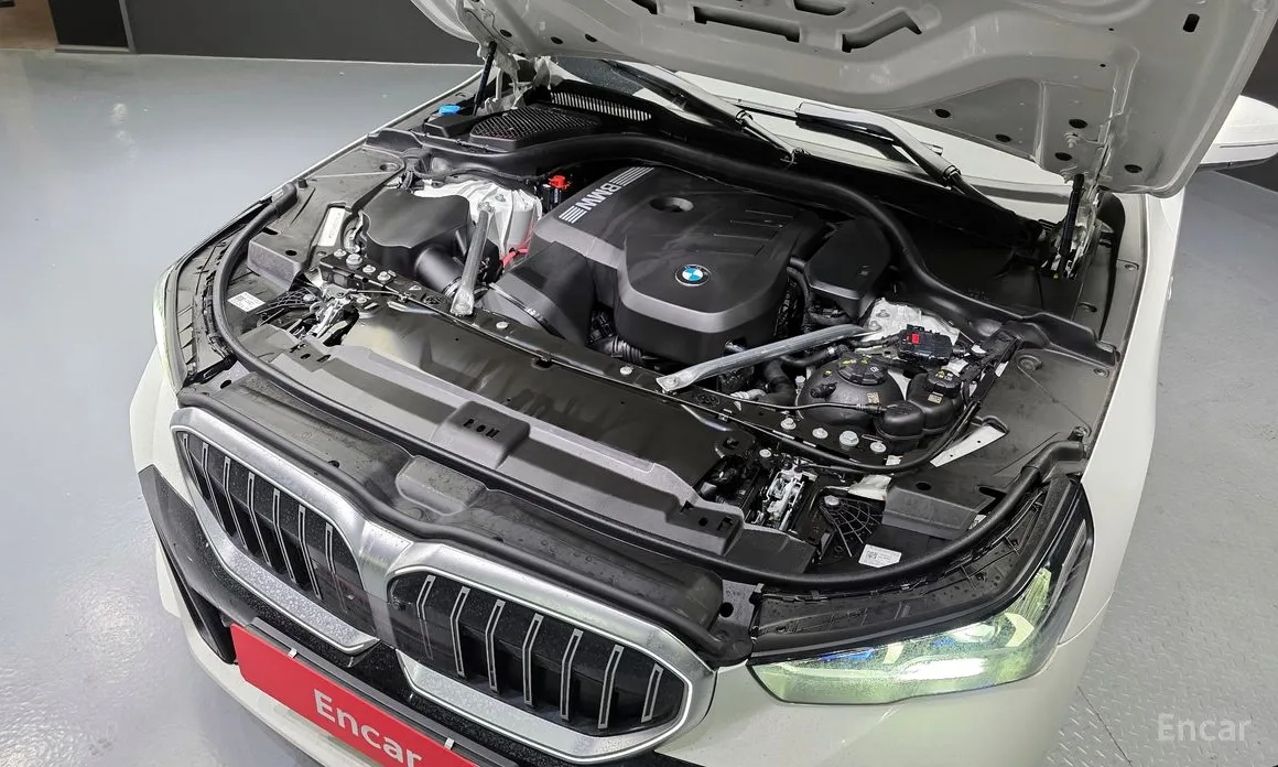 BMW 5 Series 2023 520i M Sport