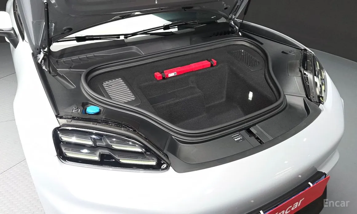Porsche Macan 2024 Base 4