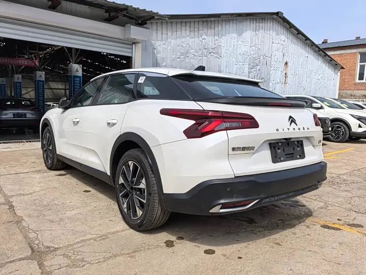 Citroen C5 X 2025 2025款 1.6T 海外版