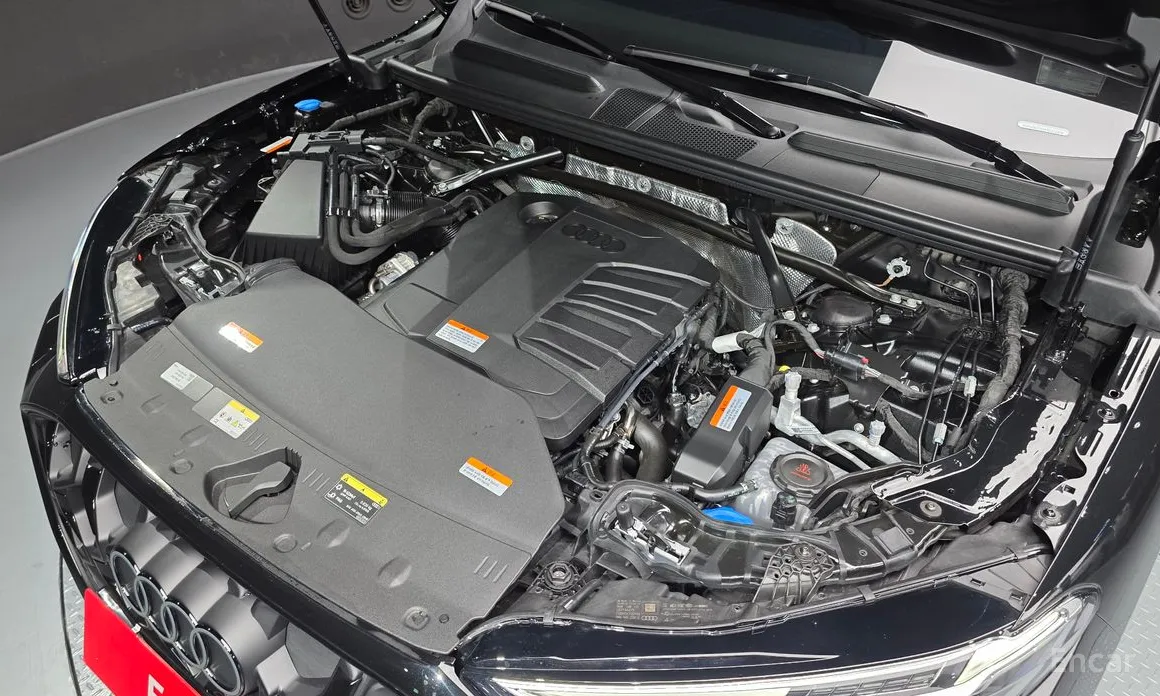 Audi Q5 2025 40 TDI Quattro S Line Sportback