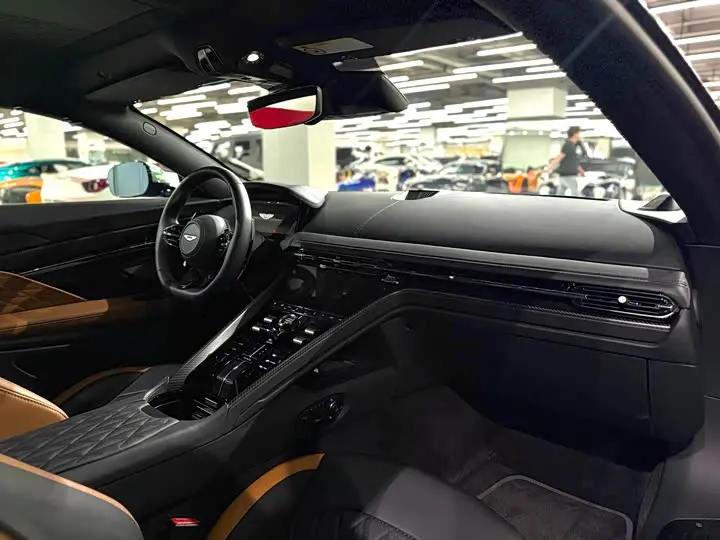Aston Martin DB12 2023 2023款 4.0T V8 Coupe
