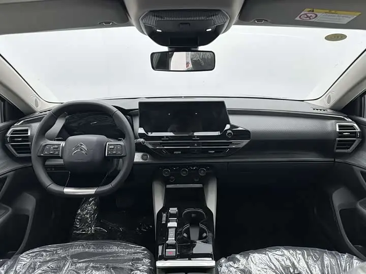 Citroen C5 X 2026 2026款 1.6T 国际版